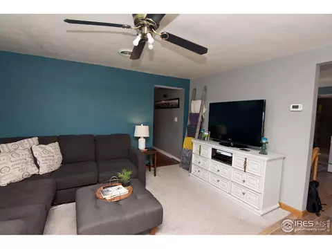 762 Cedar Ave, Akron, CO 80720 photo 4