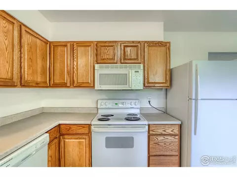 14361 Maxwell Pl, Denver, CO 80239 photo 8