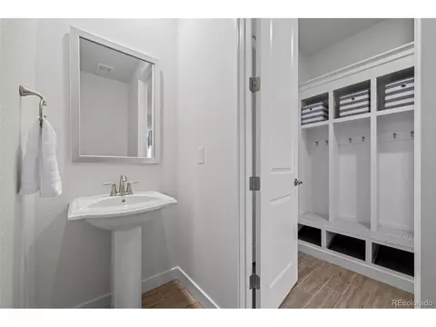 22598 E Swallow Pl, Aurora, CO 80016 photo 19