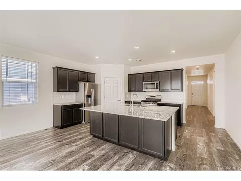 Kitchen - 20014 E 62nd Dr, Aurora, CO 80019 photo 3 of 4