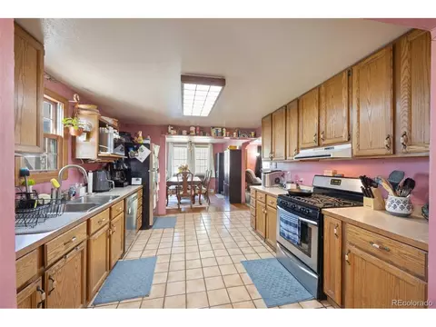 15802 E 10th Pl, Aurora, CO 80011 photo 8