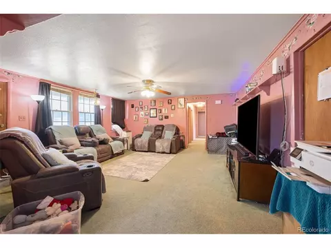 15802 E 10th Pl, Aurora, CO 80011 photo 5