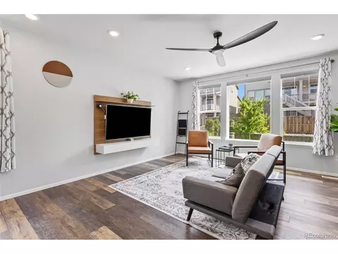 26304 E 4th Pl, Aurora, CO 80018 photo 9