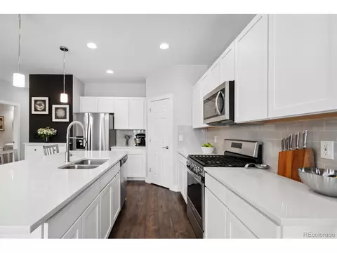 16027 E Warner Dr, Denver, CO 80239 photo 12