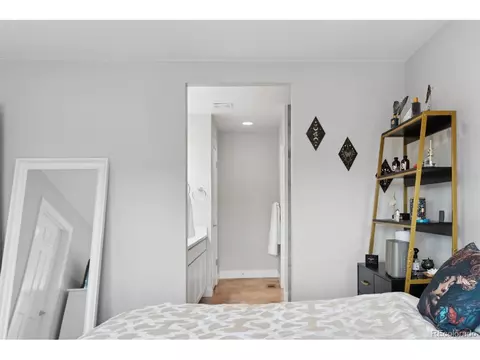 16027 E Warner Dr, Denver, CO 80239 photo 18