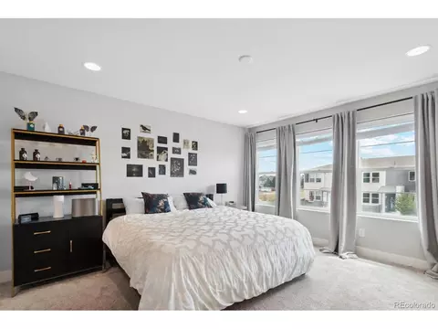 16027 E Warner Dr, Denver, CO 80239 photo 17