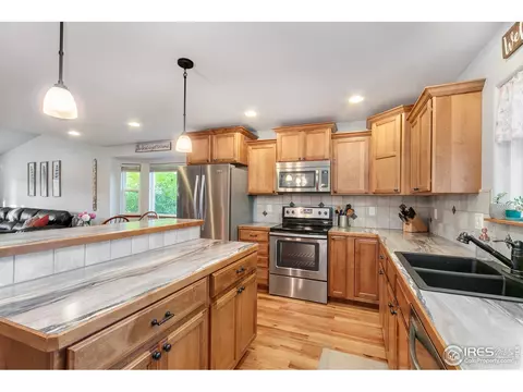 115 E Colorado Ave, Berthoud, CO 80513 photo 9