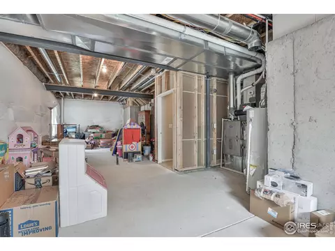 2046 Grain Bin Dr, Windsor, CO 80550 photo 32