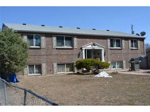 2306 S Linden Ct, Denver, CO 80222