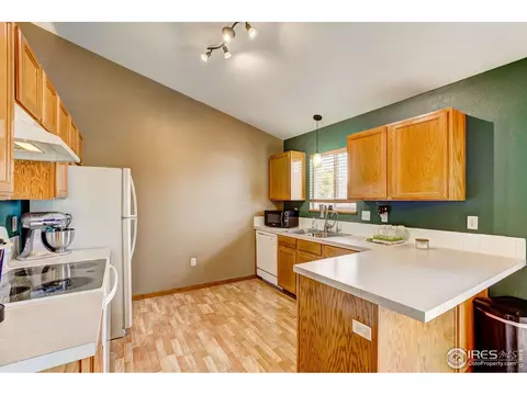 3005 Park View Dr, Evans, CO 80620 photo 6