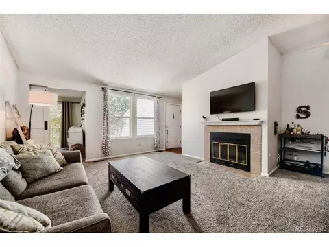 6705 S Field St #827, Littleton, CO 80128