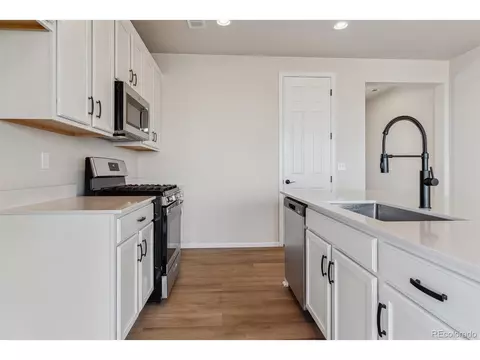 24705 E 41st Ave, Aurora, CO 80019 photo 10
