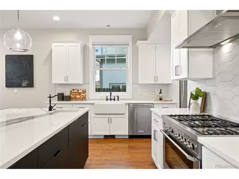 2263 Grape St, Denver, CO 80207 photo 8