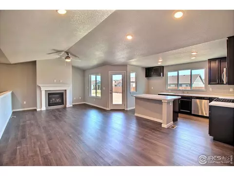 1117 Bison Way, Wiggins, CO 80654 photo 2