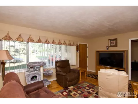 327 Plainview Ave, Sterling, CO 80751 photo 2