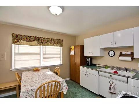 327 Plainview Ave, Sterling, CO 80751 photo 7