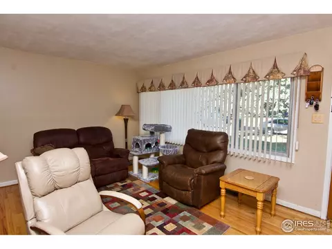 327 Plainview Ave, Sterling, CO 80751 photo 3