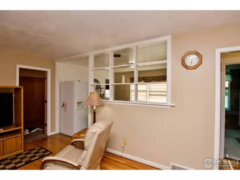 327 Plainview Ave, Sterling, CO 80751 photo 5