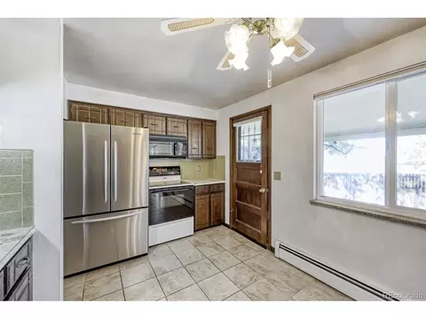 Kitchen - 6140 Wright St, Arvada, CO 80004 photo 4 of 4