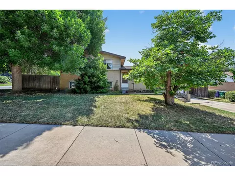 2806 S Joslin Ct, Denver, CO 80227