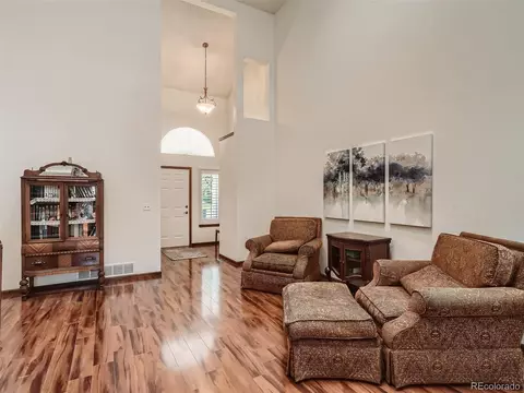 4945 S Eagle Cir, Aurora, CO 80015 photo 3