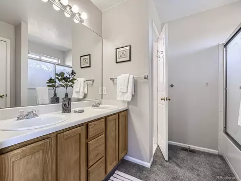 15047 E 50th Dr, Denver, CO 80239 photo 17