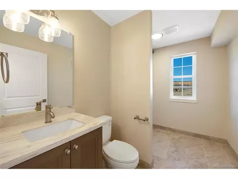 19137 E 22nd Cir, Aurora, CO 80011 photo 9