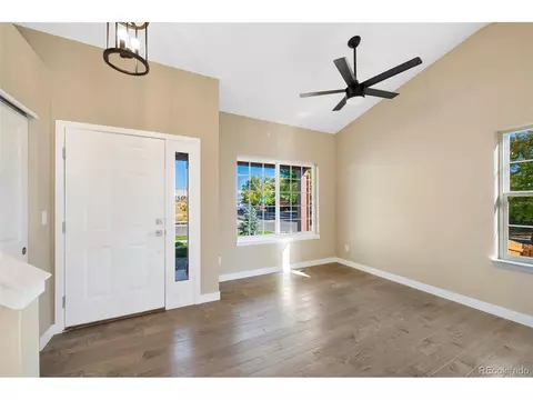 19137 E 22nd Cir, Aurora, CO 80011 photo 4