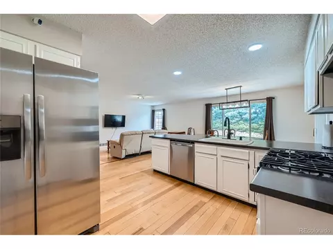 17148 Evans Dr, Aurora, CO 80013 photo 7