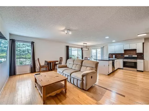 17148 Evans Dr, Aurora, CO 80013 photo 2
