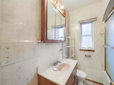 Bath - 600 Everett St, Denver, CO 80215 photo 1 of 3