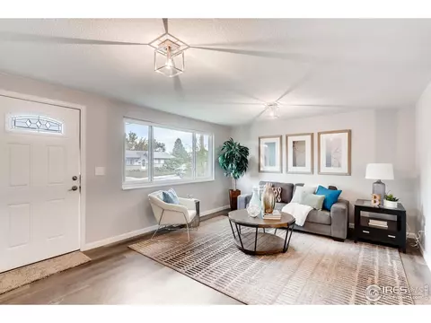 1644 Willodene Dr, Longmont, CO 80504 photo 2