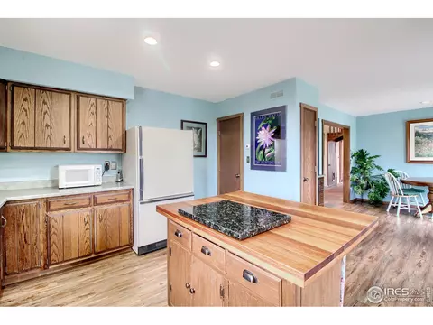 237 Arapahoe Ct, Lyons, CO 80540 photo 17