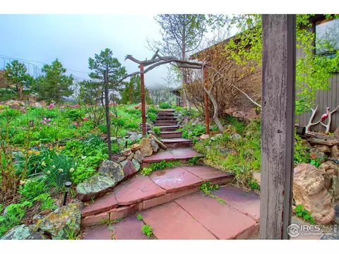 237 Arapahoe Ct, Lyons, CO 80540 photo 8