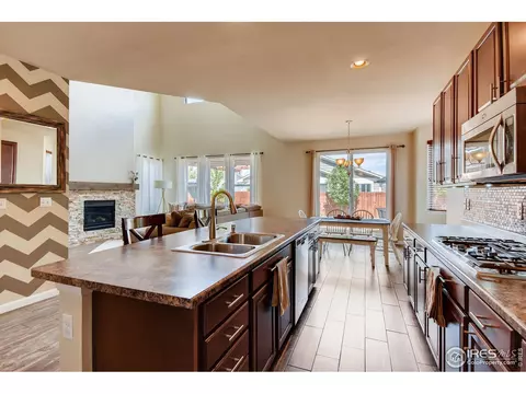 2055 E 166th Ave, Thornton, CO 80602 photo 9