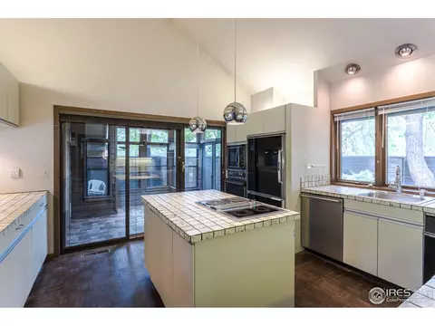701 Crescent Dr, Boulder, CO 80303 photo 15
