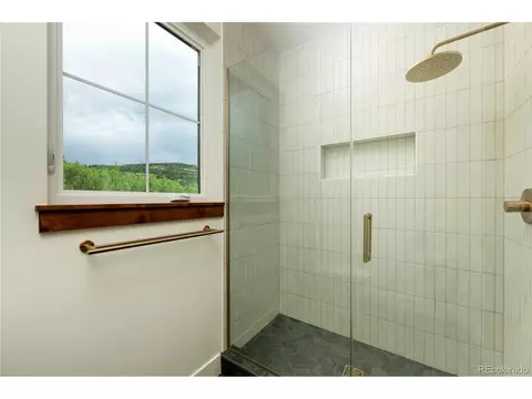 Bath - 502 Upper Ranch View Rd, Granby, CO 80446 photo 5 of 5