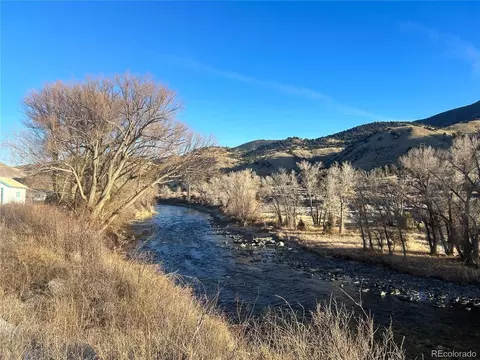 123 Treat Ln, Salida, CO 81201