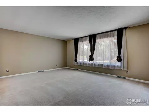 1846 Frontier Rd, Greeley, CO 80634 photo 4