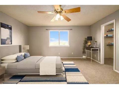 22396 E Navarro Dr, Aurora, CO 80018 photo 3