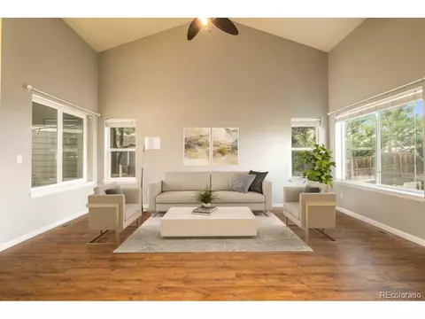 22396 E Navarro Dr, Aurora, CO 80018 photo 2