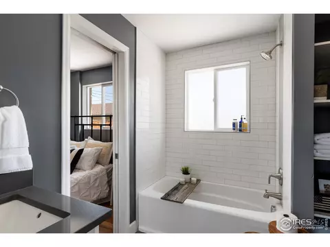 3280 Oneida St, Denver, CO 80207 photo 10