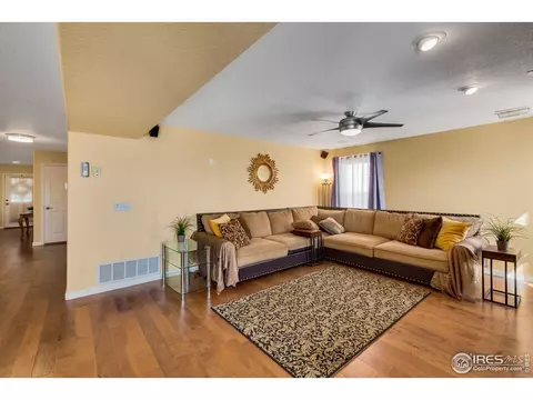 5016 Perth Ct, Denver, CO 80249 photo 6