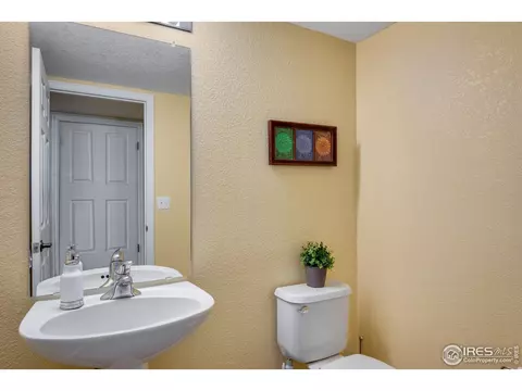 5016 Perth Ct, Denver, CO 80249 photo 13