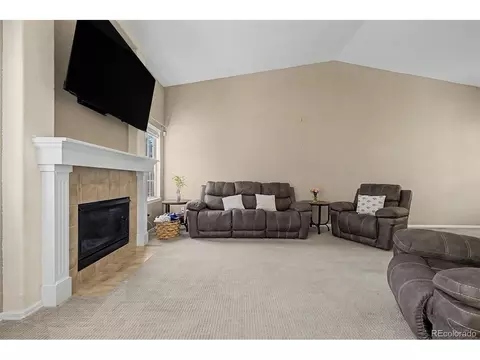 Living - 19584 E Ithaca Pl, Aurora, CO 80013 photo 2 of 3