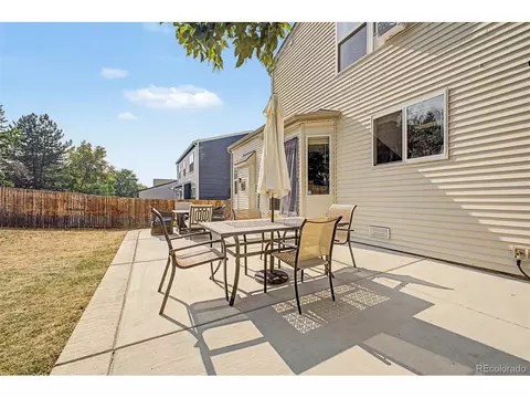 Exterior - 19584 E Ithaca Pl, Aurora, CO 80013 photo 5 of 8