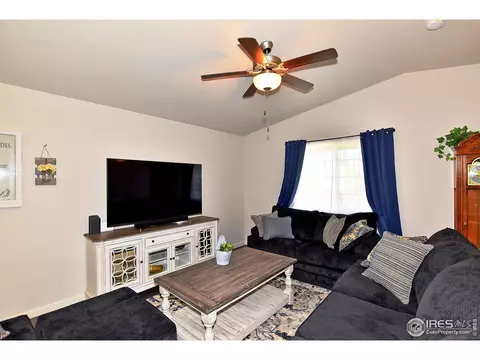 4226 Sunflower Rd, Evans, CO 80620 photo 5