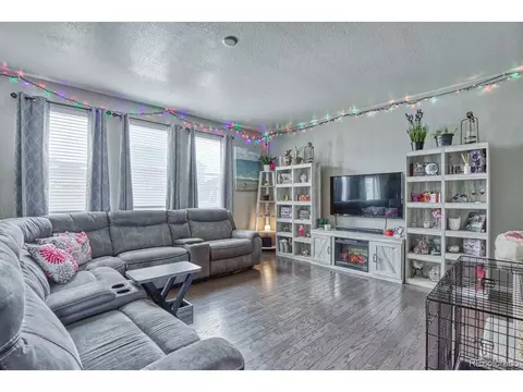 6822 Poudre St, Frederick, CO 80530 photo 2