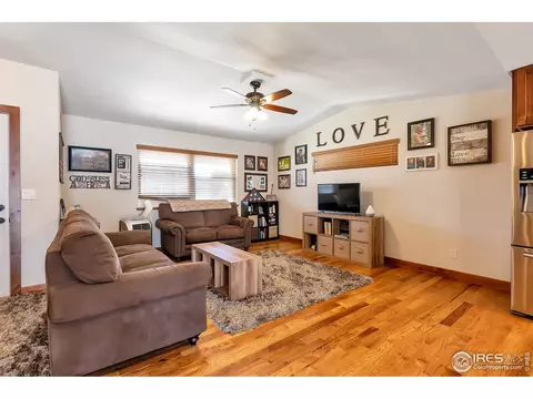 106 E Colorado Ave, Berthoud, CO 80513 photo 2