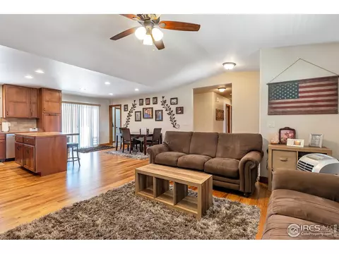 106 E Colorado Ave, Berthoud, CO 80513 photo 4
